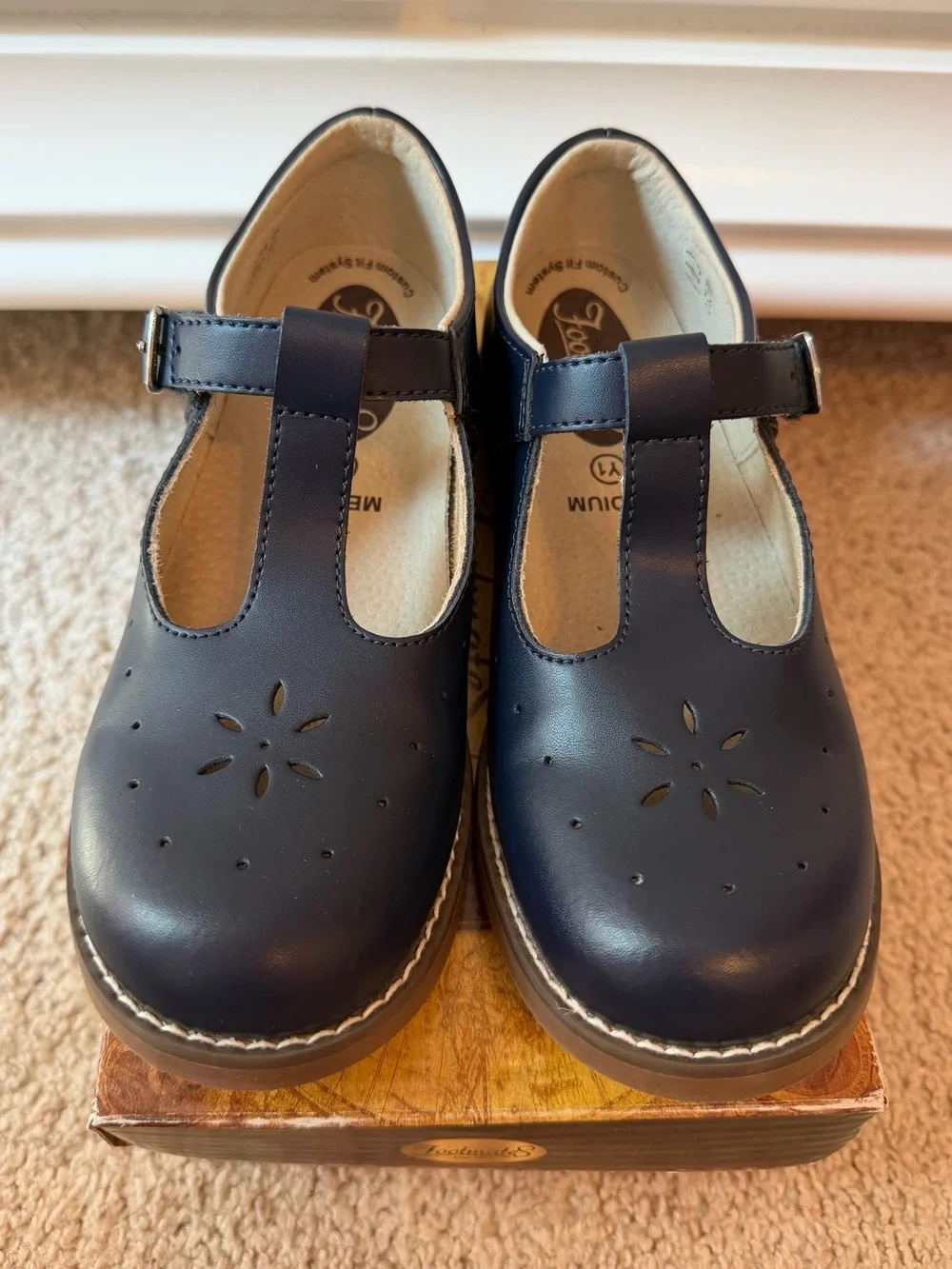New Footmates girls Sherry t strap Mary Jane shoes size 1 navy blue
